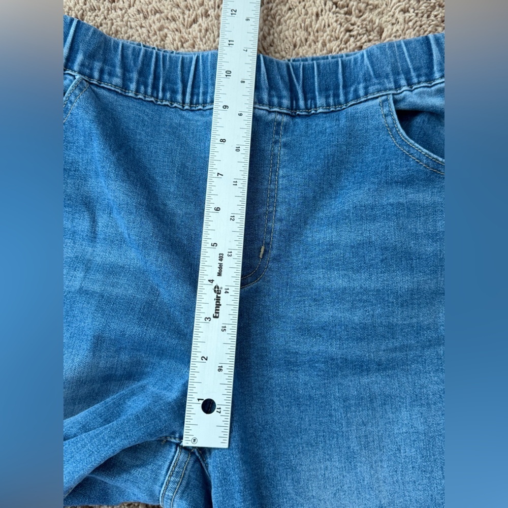 Large (fits 12 /14) pull on elastic waist wide leg cropped jeans medium wash - Picture 13 of 17